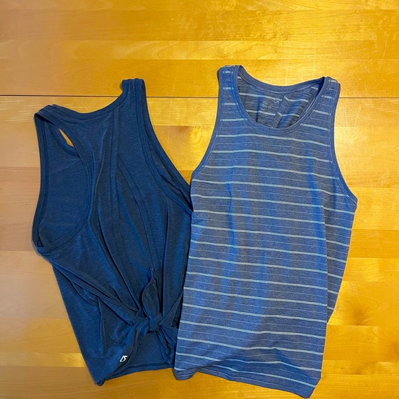 GAP Tops - Bundle of 2 Gap Fit Breathe Tie Back Tanks Size XS